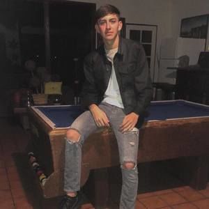 Meet your Posher, Erick